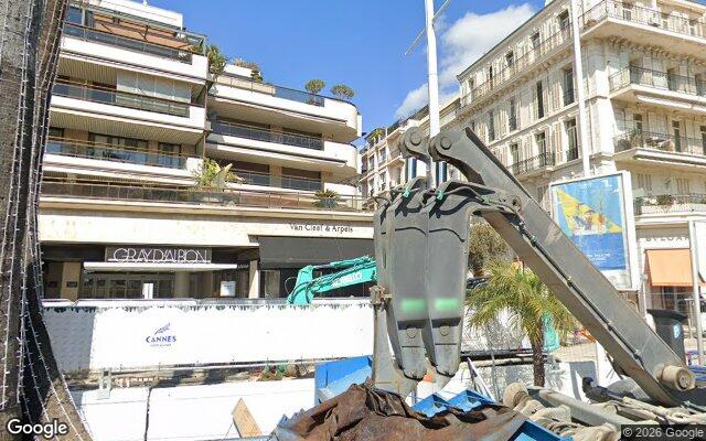 Façade : 17 boulevard de la Croisette 6400 Cannes, Cannes